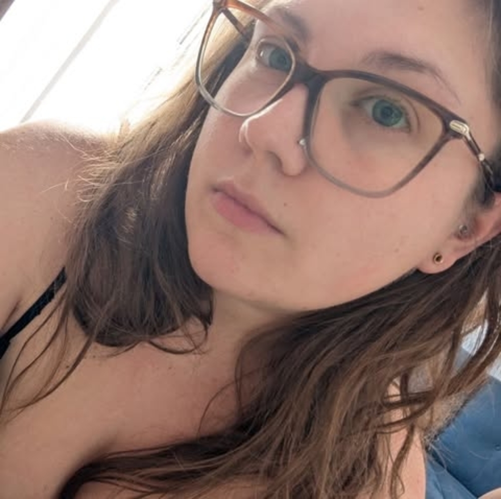 Meet your Posher, Cara